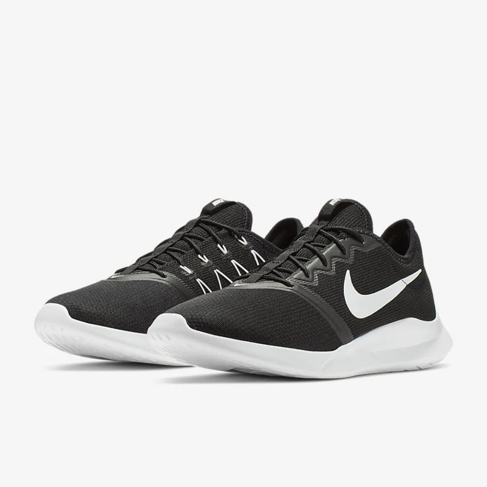 Nike Viale Tech Racer Women 8.5 NIB